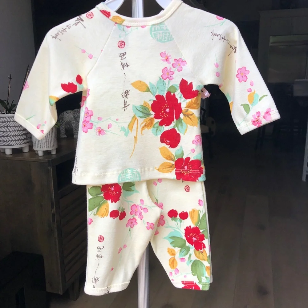 NWT 9 Mo Kimono Set w Hat in‎ Tulle Gift Bag